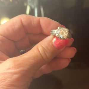 Ring. Silver and cubic zirconium